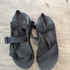 New men's chacos